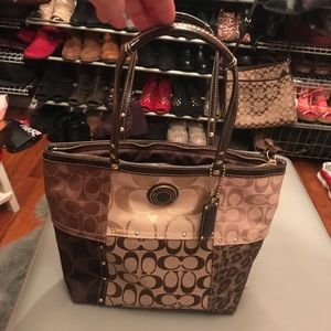 Authentic Coach F20075 Patchwork Tote with Trim